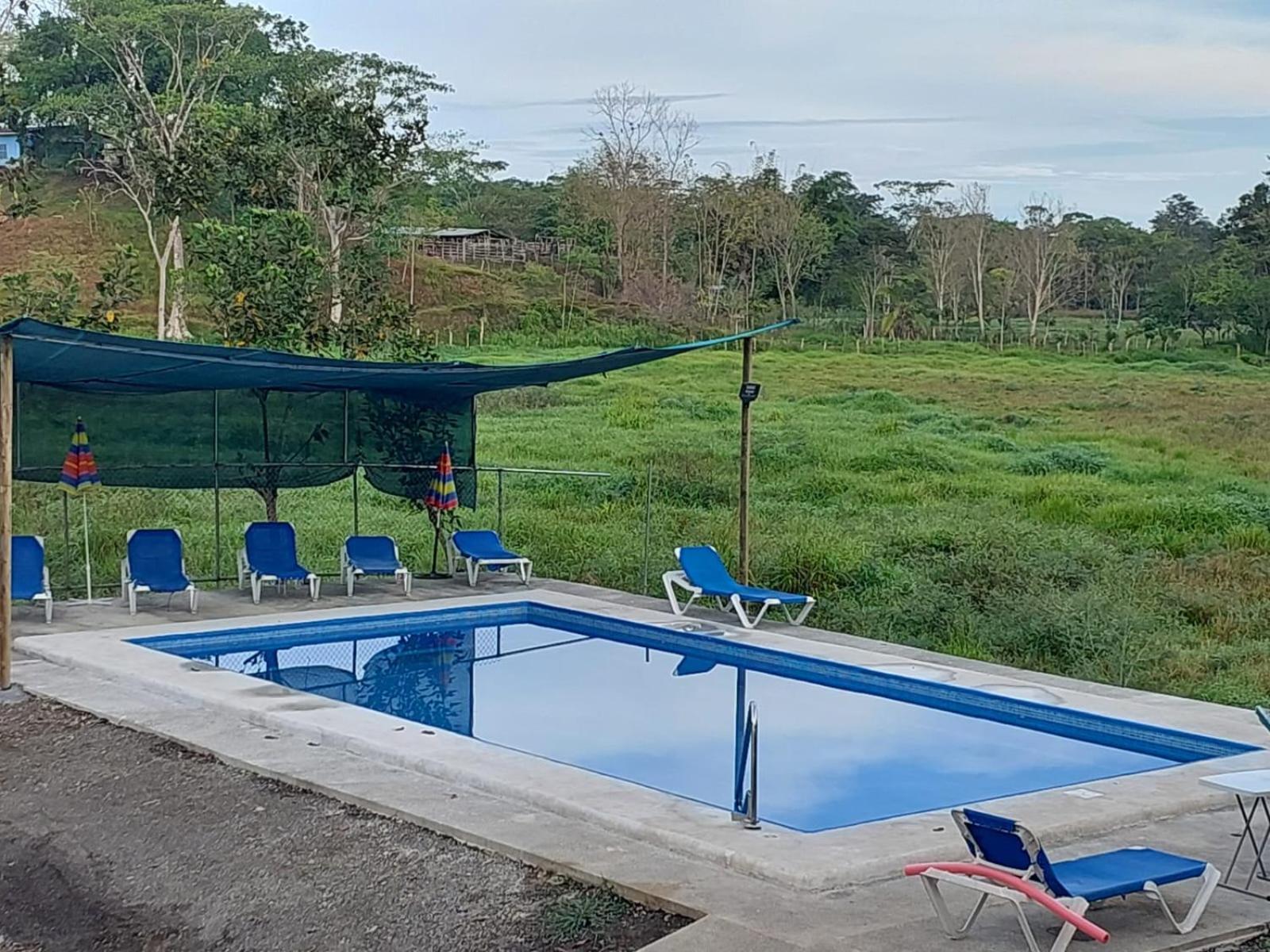 Residencia Las Brisas Griegas Quepos Eksteriør bilde